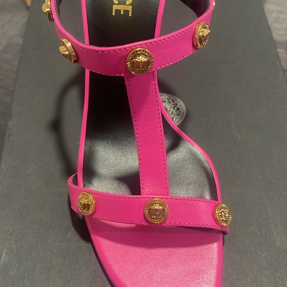 Versace Fuchsia Sandal Heels (Full Set) - Picture 3 of 7